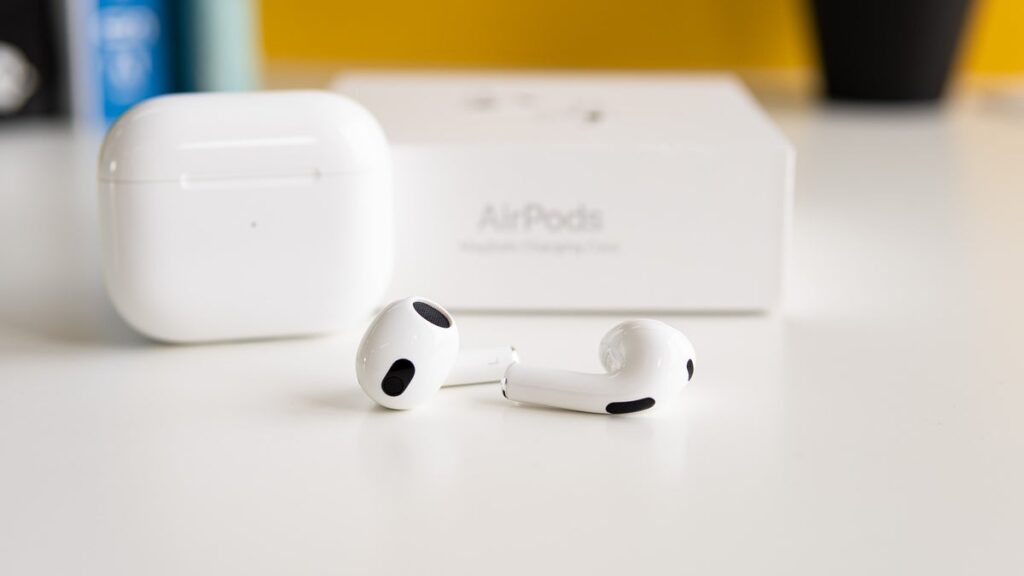 New AirPods 4